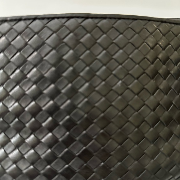 Elegant GANSON Black Woven Leather Shoulder Bag - Picture 2 of 8